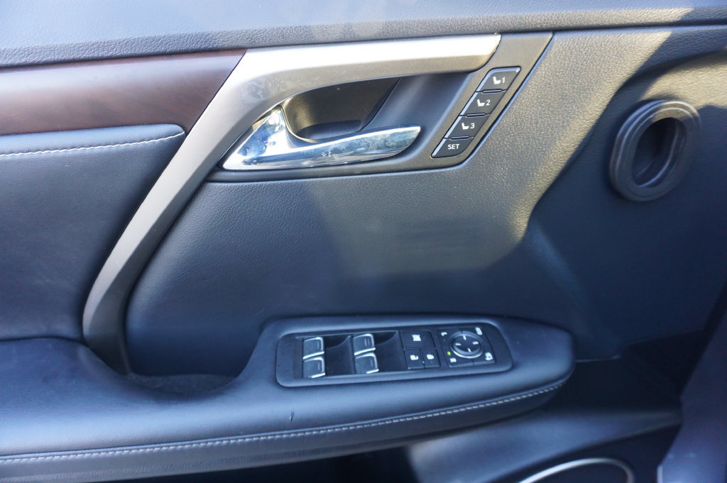Used 2022 Lexus RX 350 FWD w/ Premium Package image 4