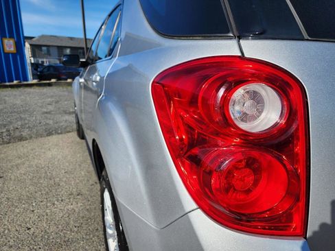 Used 2013 Chevrolet Equinox LS image 30