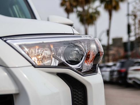 Used 2023 Toyota 4Runner TRD Off-Road Premium image 10