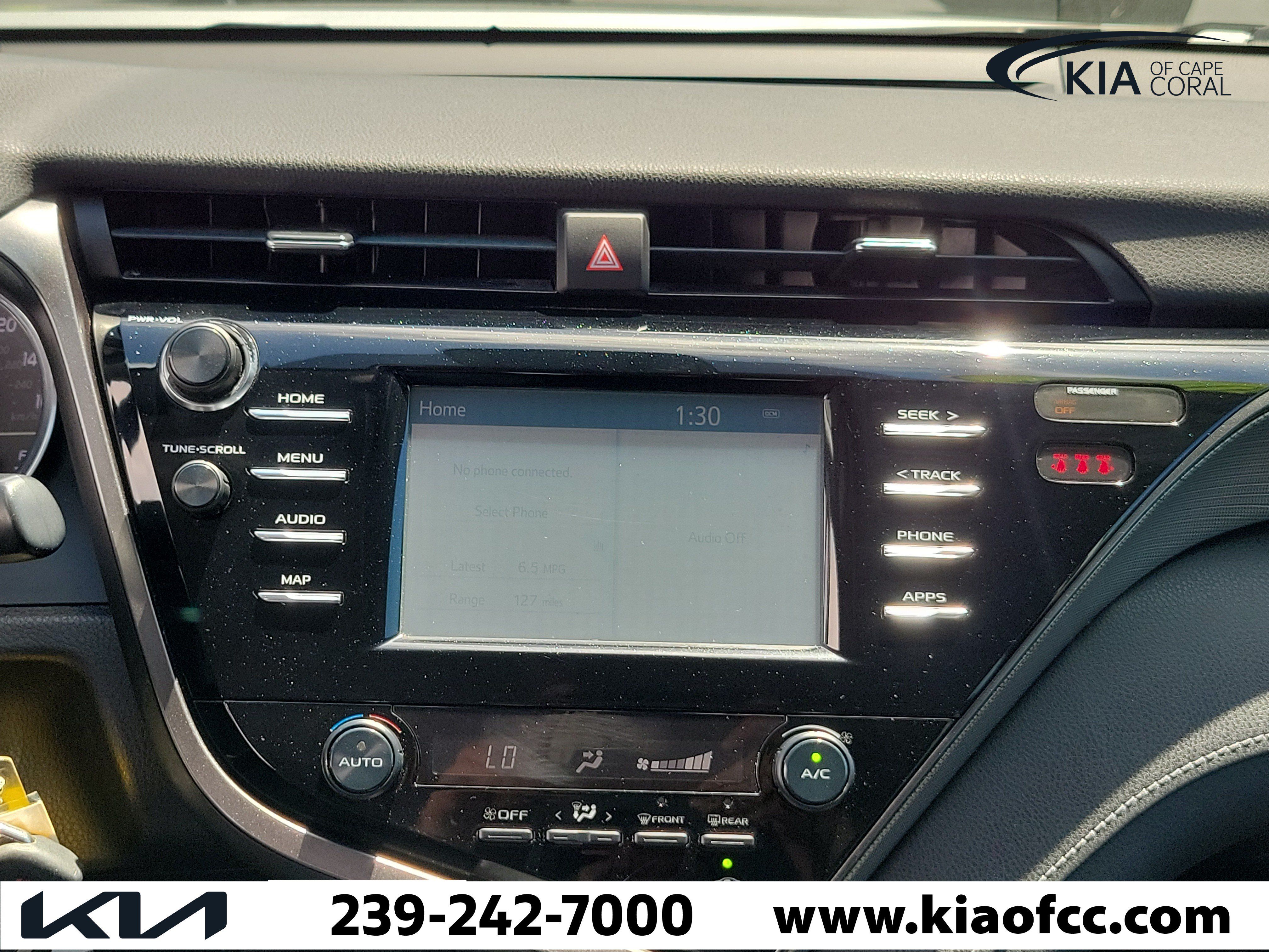 Used 2019 Toyota Camry SE FWD image 20