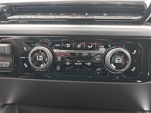 Certified 2026 Chevrolet Silverado 1500 LT image 17