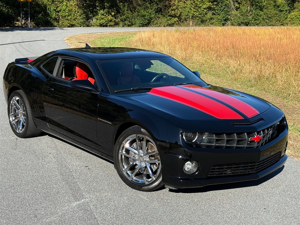 Used 2011 Chevrolet Camaro SS w/ RS Package RWD image 20