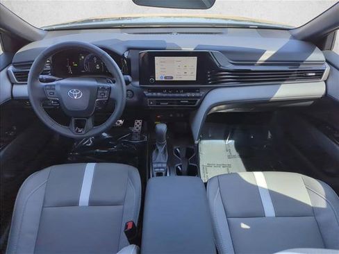 Used 2025 Toyota Camry SE w/ Convenience Package FWD image 17