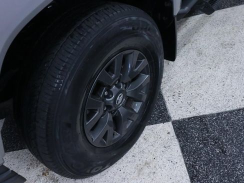 Used 2021 Toyota Tacoma SR5 image 33