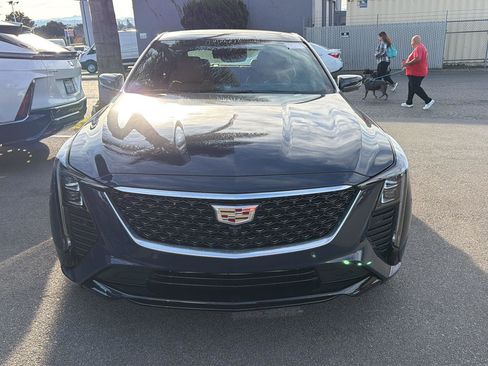 Used 2025 Cadillac CT5 Premium Luxury image 2