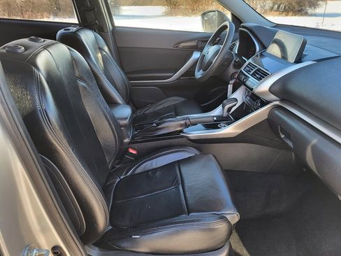 Used 2019 Mitsubishi Eclipse Cross LE image 11