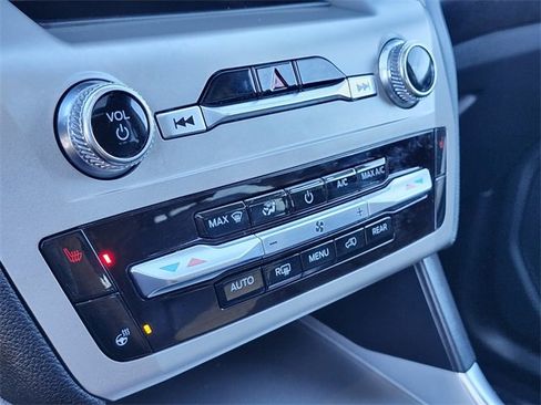 Certified 2022 Ford Explorer XLT w/ Equipment Group 202A image 25