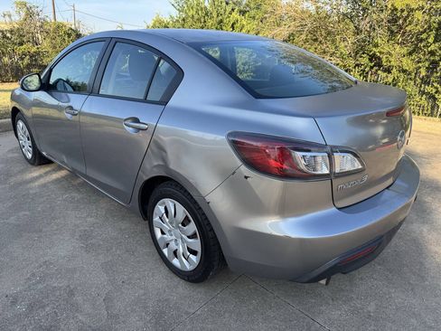 Used 2011 MAZDA MAZDA3 i Sport FWD image 5
