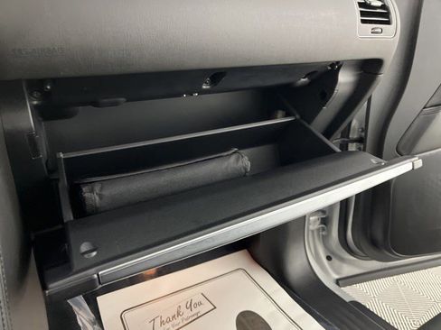 Used 2024 Nissan Armada SL image 35