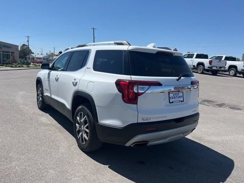Used 2023 GMC Acadia SLT AWD/4WD image 9