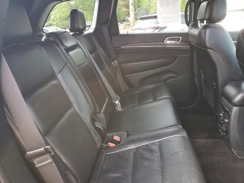 Used 2018 Jeep Grand Cherokee Limited AWD/4WD image 19