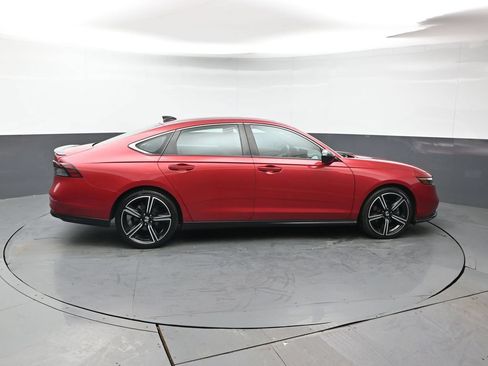 Used 2023 Honda Accord Sport image 7