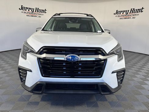 Used 2023 Subaru Ascent Limited w/ Technology Package AWD/4WD image 4