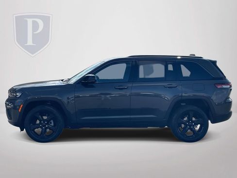 New 2026 Jeep Grand Cherokee Limited w/ Limited Altitude Package image 5