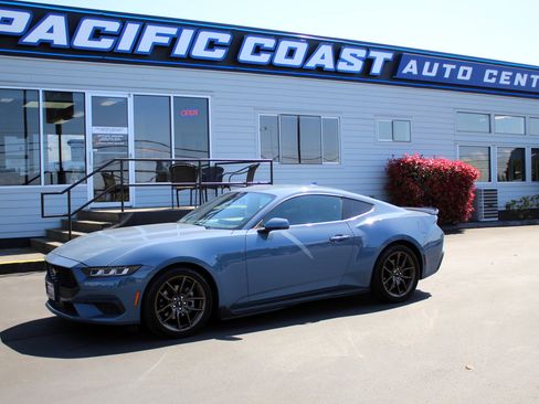 Used 2024 Ford Mustang Premium image 1