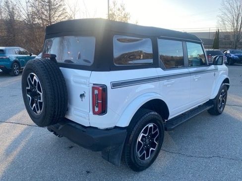 Used 2023 Ford Bronco Outer Banks image 6
