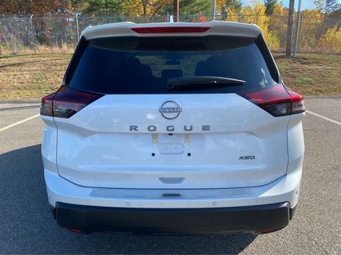 New 2026 Nissan Rogue SV w/ Cold Weather Package image 5
