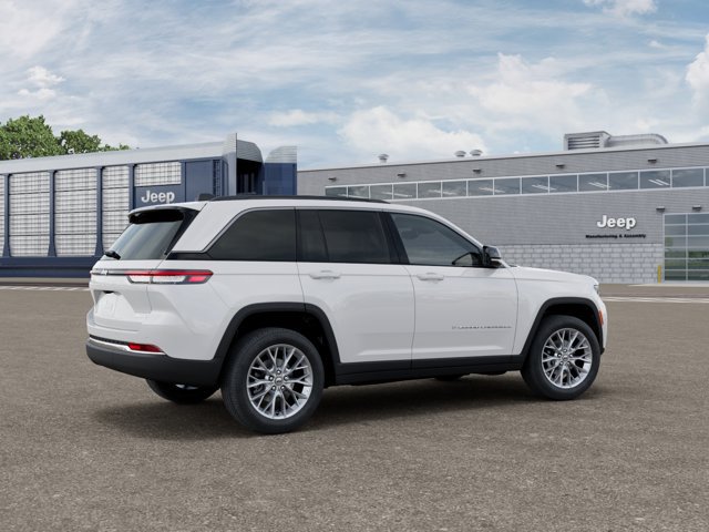 New 2027 Jeep Grand Cherokee Limited RWD image 4