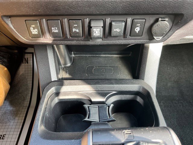 Used 2023 Toyota Tacoma TRD Sport w/ Technology Package AWD/4WD image 17