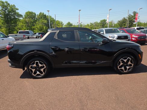 Used 2024 Hyundai Santa Cruz Limited AWD/4WD image 2