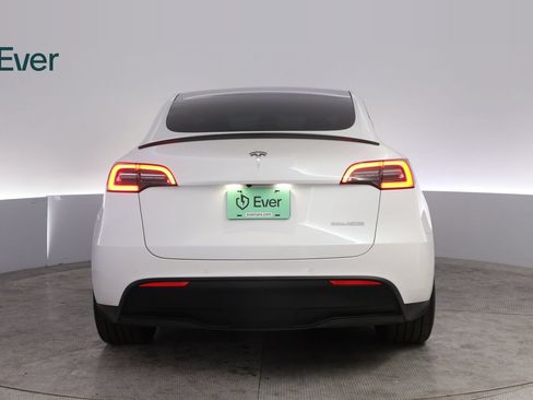 Used 2021 Tesla Model Y Performance AWD/4WD image 15