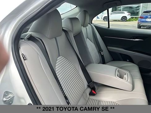 Used 2021 Toyota Camry SE FWD image 14