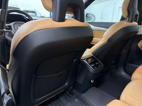 Used 2017 Volvo XC90 T6 Momentum w/ Vision Package AWD/4WD image 32