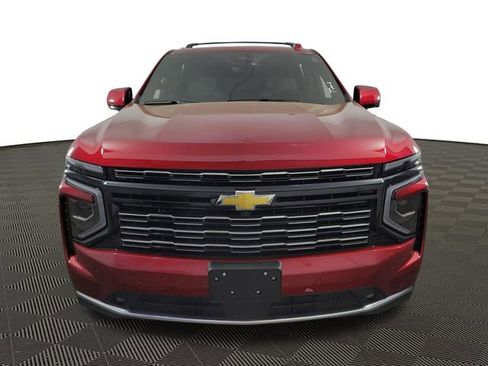 Used 2025 Chevrolet Suburban High Country AWD/4WD image 2
