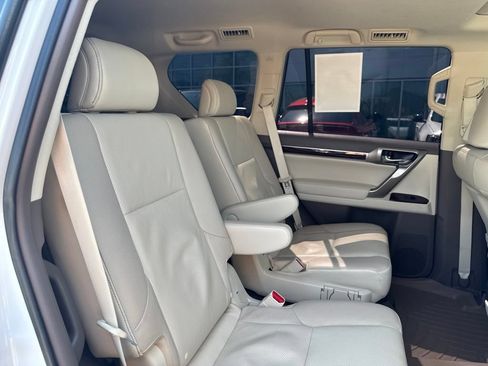 Used 2017 Lexus GX 460 Premium AWD/4WD image 26