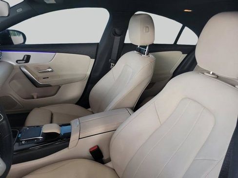 Used 2022 Mercedes-Benz CLA 250 image 9