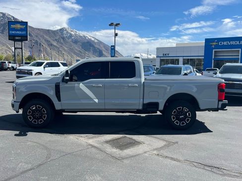 Used 2025 Ford F350 Platinum AWD/4WD image 13