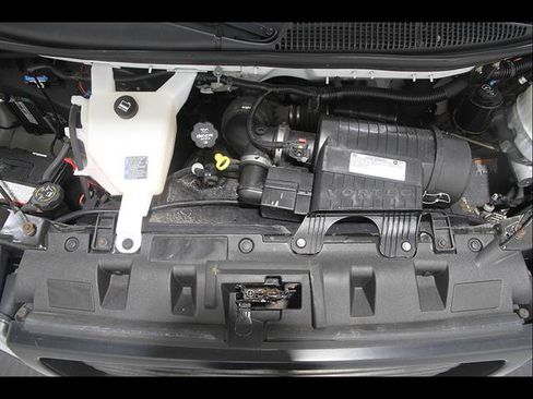 Used 2020 GMC Savana 2500 w/ Driver Convenience Package RWD image 18