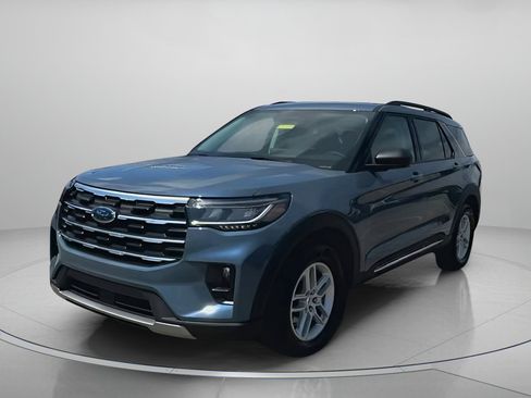 New 2025 Ford Explorer Active w/ Active Comfort Package image 11