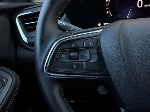 Used 2025 Buick Encore GX Preferred FWD image 32