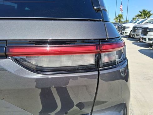 New 2026 Jeep Grand Cherokee Altitude RWD image 11
