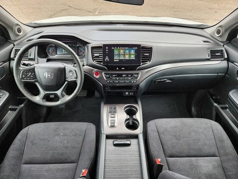 Used 2021 Honda Pilot EX image 3