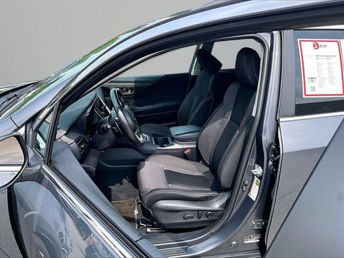 Used 2024 Subaru Outback Premium AWD/4WD image 26