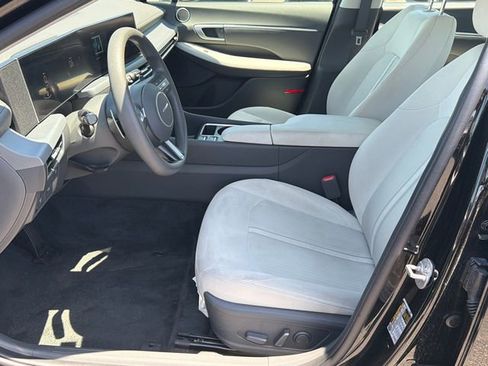 Used 2025 Hyundai Sonata SEL FWD image 9