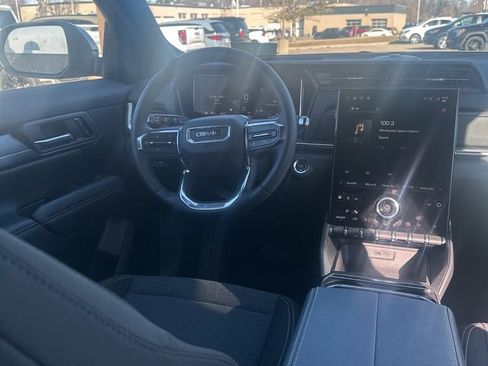 Used 2025 GMC Terrain Elevation AWD/4WD image 11