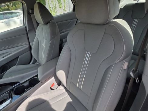 Used 2024 Hyundai Elantra SEL w/ Convenience Package FWD image 6