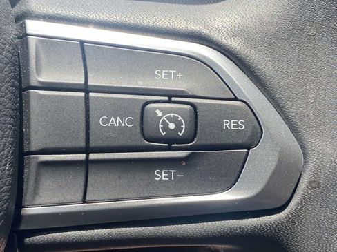 Certified 2024 Jeep Compass Latitude AWD/4WD image 29