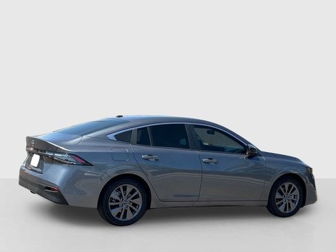 New 2026 Nissan Sentra SL w/ Floor Mat Package FWD image 4