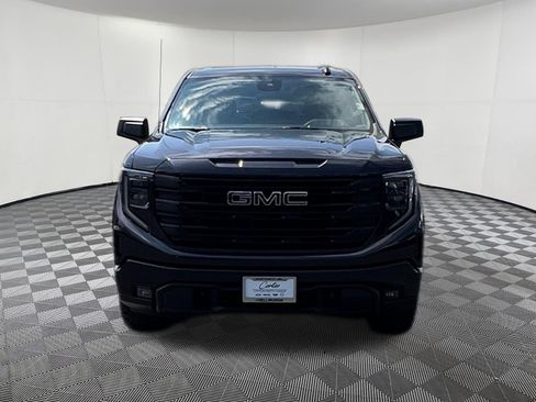 Used 2022 GMC Sierra 1500 Elevation w/ LPO, Elevation Black Package AWD/4WD image 2
