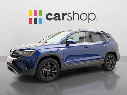 Used 2023 Volkswagen Taos SE w/ Panoramic Sunroof Package AWD/4WD image 1