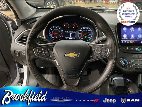 Used 2023 Chevrolet Malibu LT FWD image 28
