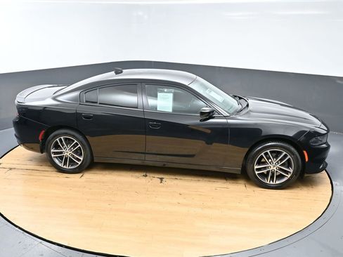Used 2019 Dodge Charger SXT AWD/4WD image 47