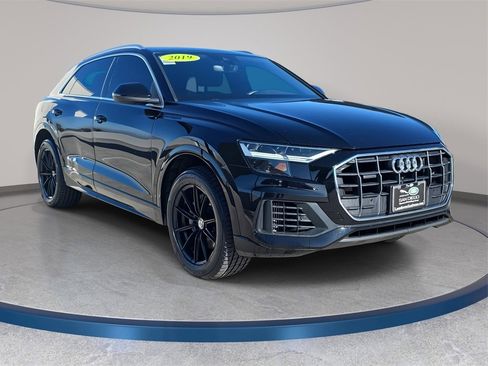Used 2019 Audi Q8 Premium w/ Convenience Package image 4