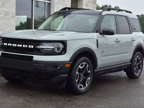 Used 2023 Ford Bronco Sport Outer Banks w/ Tech Package AWD/4WD image 17