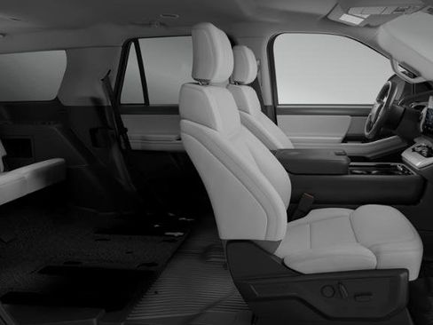 New 2026 Ford Expedition Active image 27