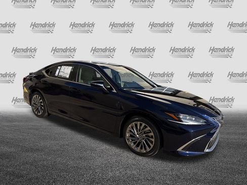 New 2025 Lexus ES 350 Ultra Luxury image 2